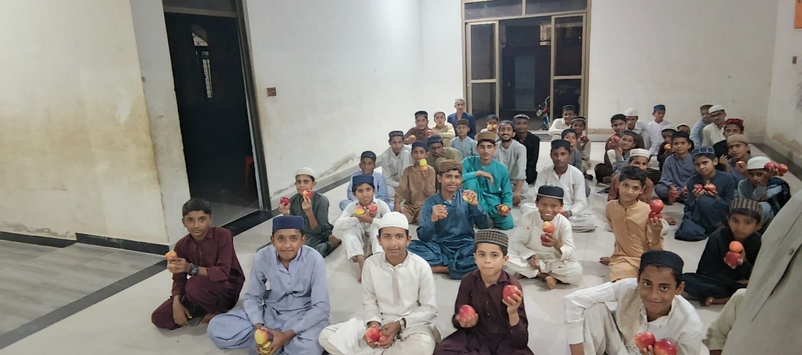 Fruits distribution by Bin Yousuf Foundation Pakistan